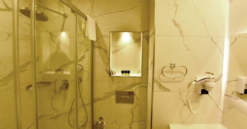 Capella Otel Eskişehir Esterno foto